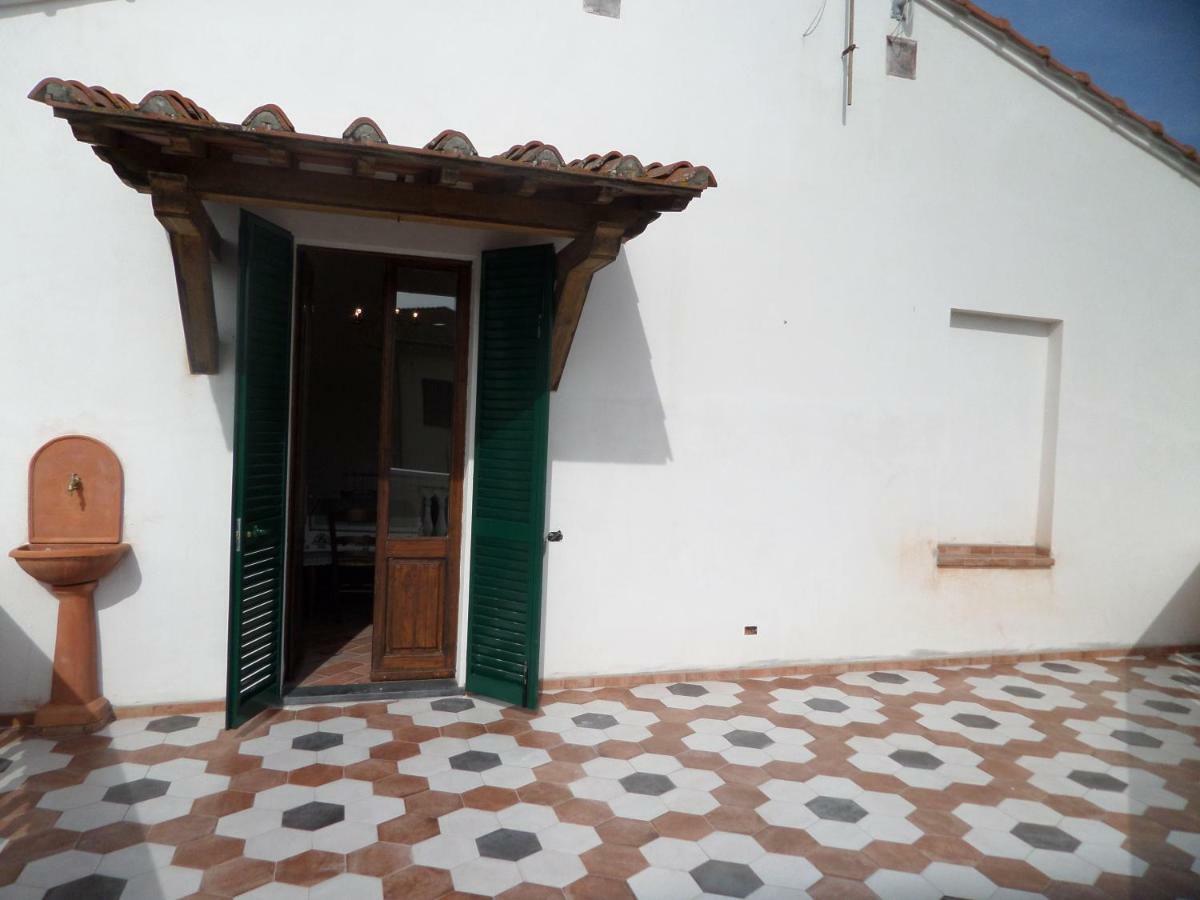 La Terrazza Lägenhet Palaia Exteriör bild
